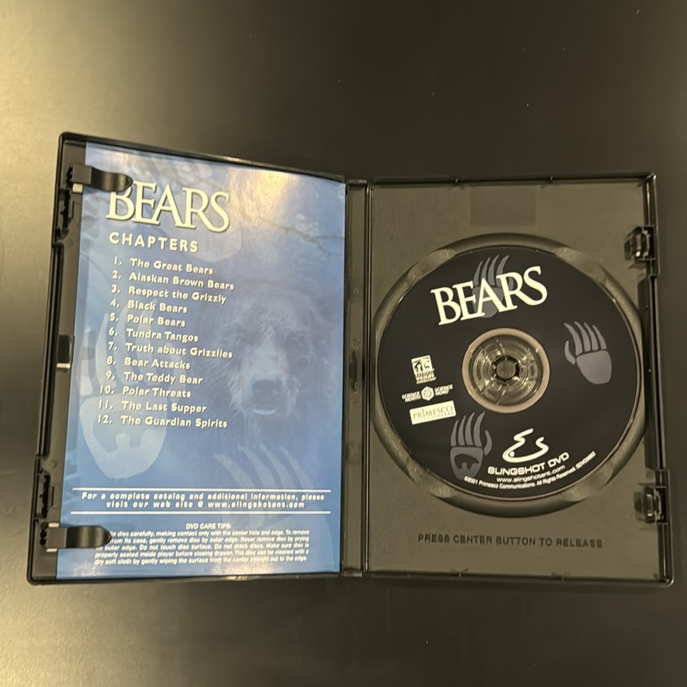 Bears - DVD - Picture 3 of 4